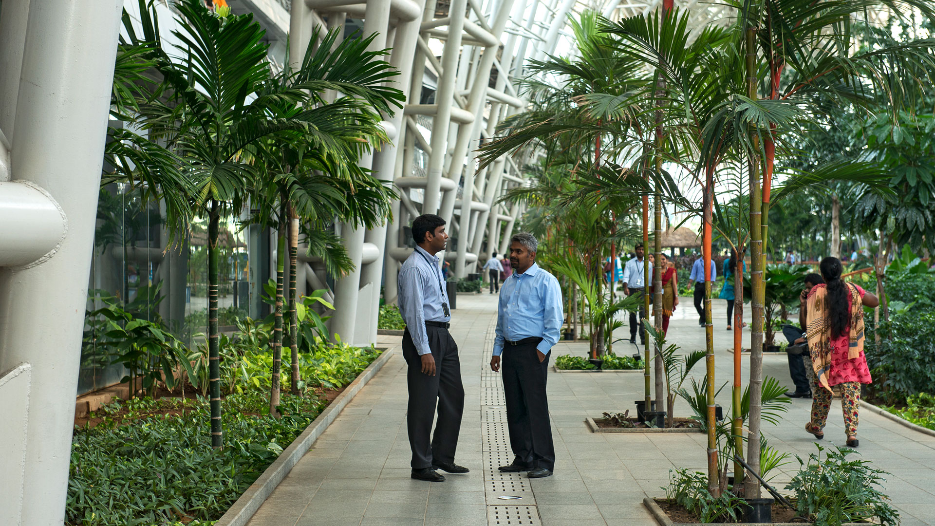 The Siruseri building is a bend of steel, chrome, greenery and water bodies